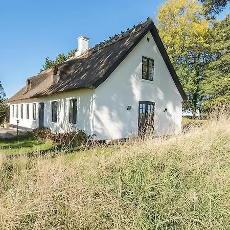 Idyllisk Bondehus Taet Pa Stranden Villa *